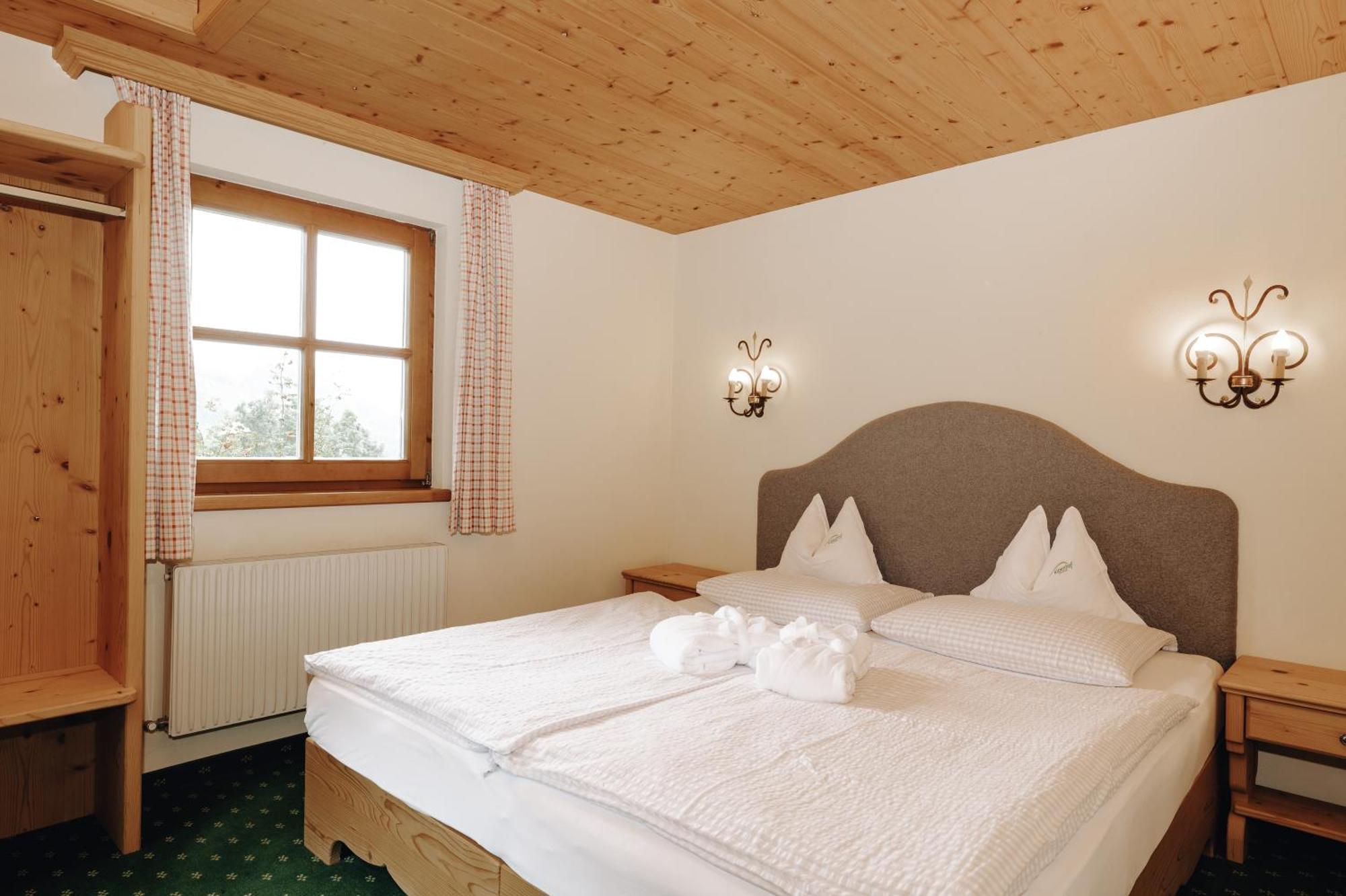 Gut Berg Naturhotel Sankt Johann im Pongau Room photo